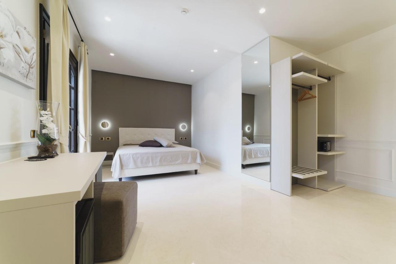 Caffetteria Luca Suite & Rooms Bronte Bagian luar foto