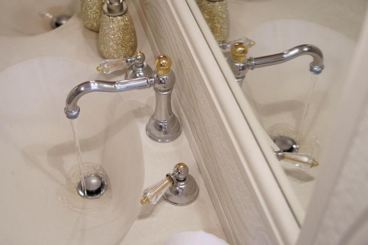 Caffetteria Luca Suite & Rooms Bronte Bagian luar foto