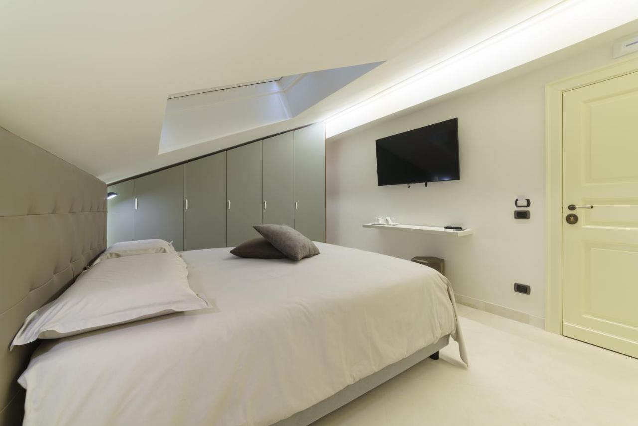 Caffetteria Luca Suite & Rooms Bronte Bagian luar foto