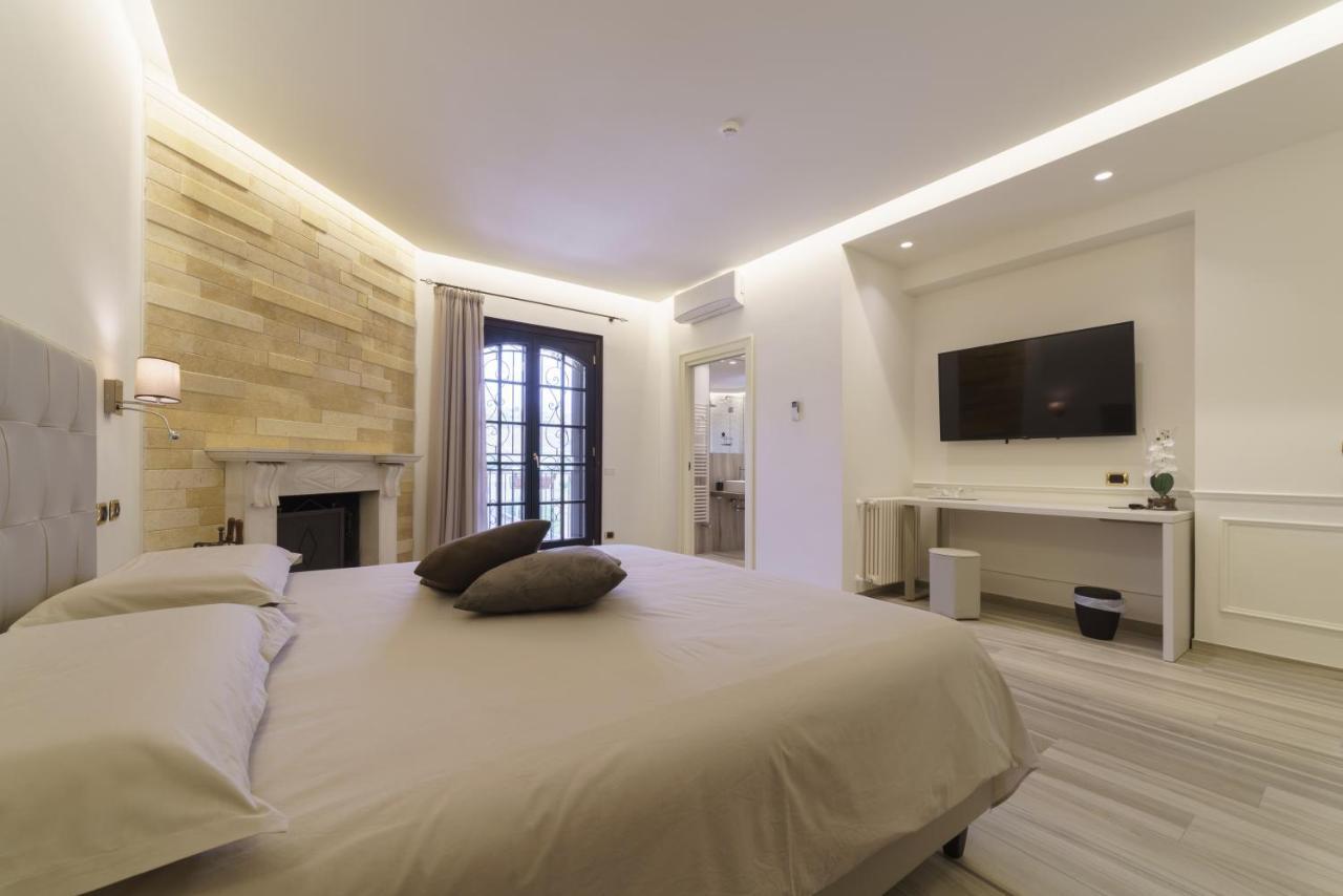 Caffetteria Luca Suite & Rooms Bronte Bagian luar foto