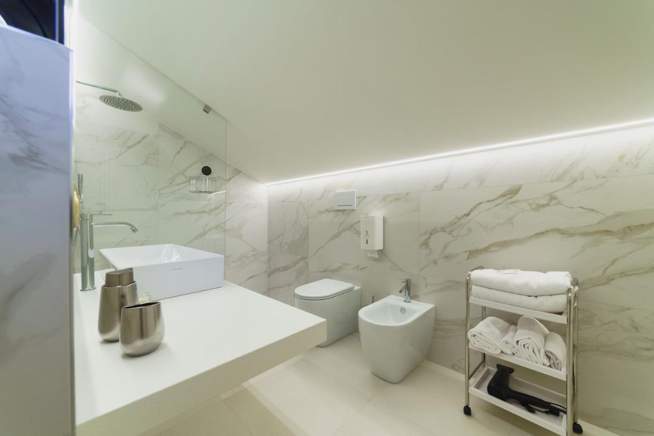 Caffetteria Luca Suite & Rooms Bronte Bagian luar foto